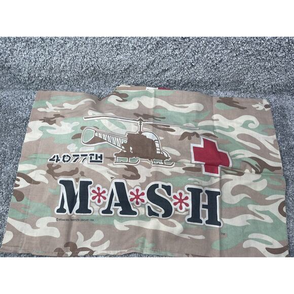 Vintage Mash Tv Shows Twin Fitted and Flat Sheets Pillowcase Set Bed Decor - Picture 3 of 9